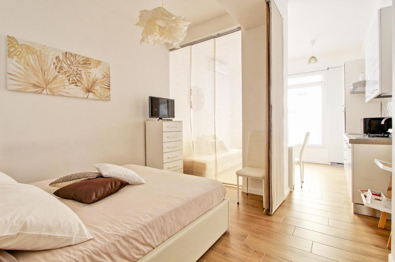 Miki's Corner Apartment Rom